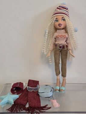 2003 Winterland Wonderland Cloe Bratz Doll Y2K With Accessories